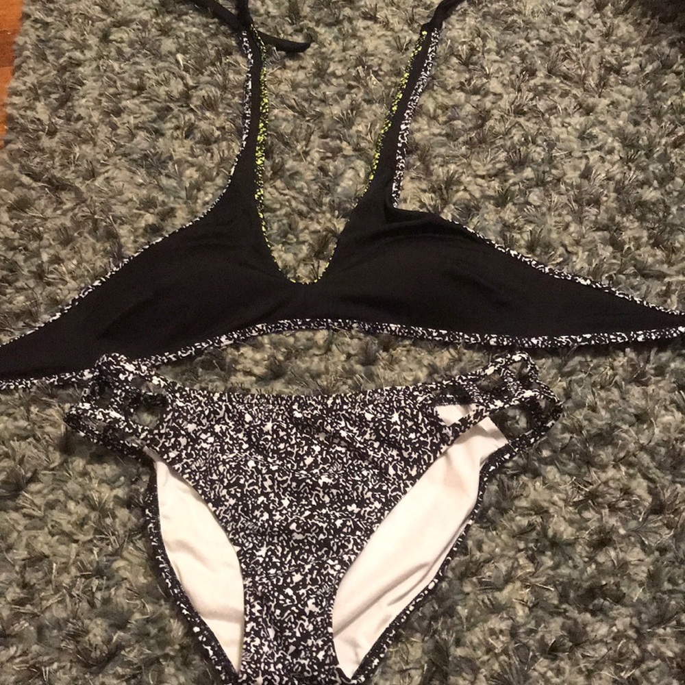 VICTORIAS SECRET pink swimsuit size small